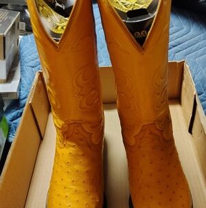 Men's Western Cowboy Boots - Yellow Tan Ostrich-Textured Leather